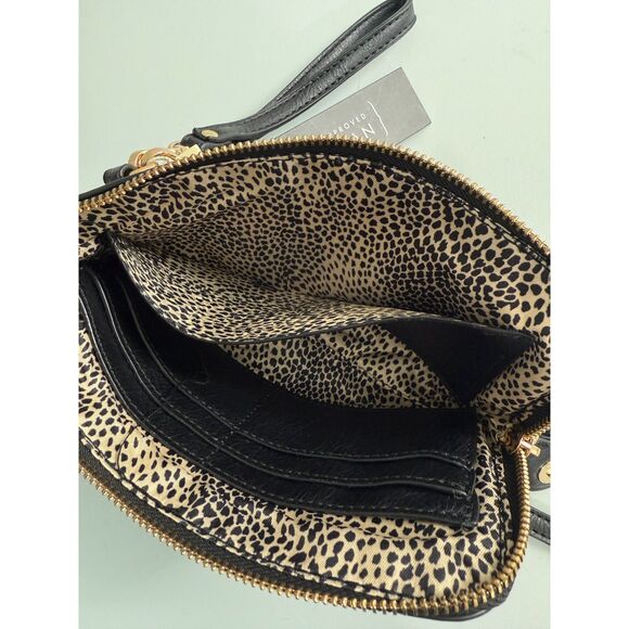 Poppi Black Vegan Wristlet Crossbody Wallet Bag Gold Hardware New With Tags - Picture 3 of 10